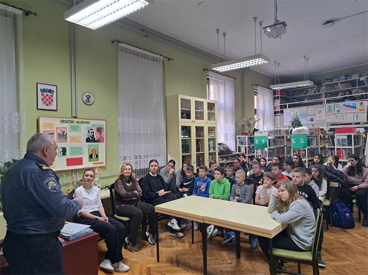Slika /slike-vijesti/2024 godina/Dan ružičastih majica-OŠ Antuna Kanižlića/20240227_095940.jpg